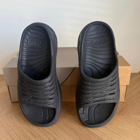 Hoka One One Ora Recovery Slide Women Black Sandals - SZ 8 - Picture 4 of 10